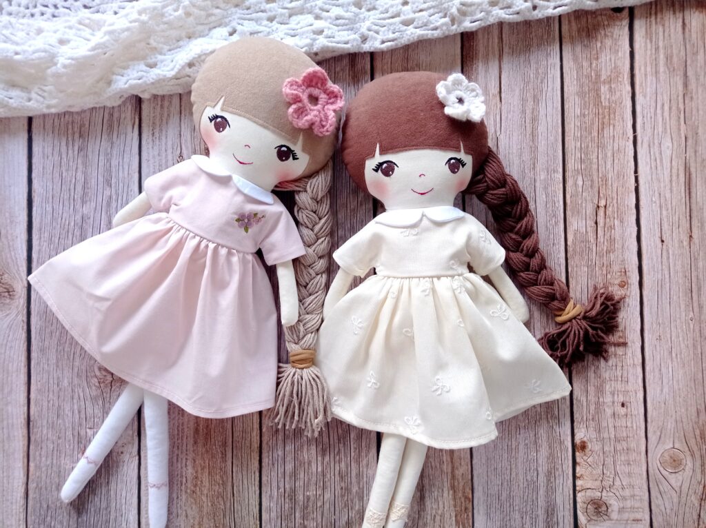 Ručno rađene krpene lutke s kosom od vune Ići Mići